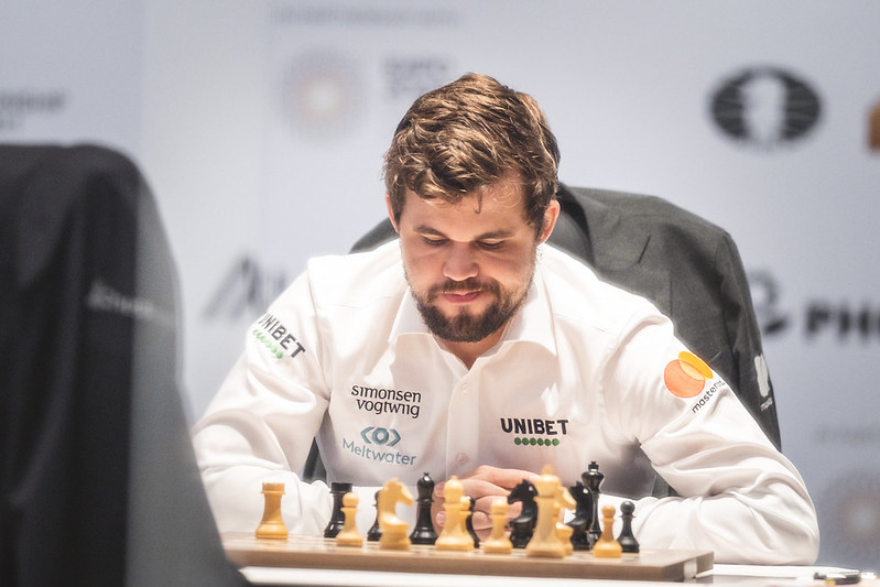 Daniel King's Power Play Show: Carlsen, Firouzja and a typical pawn  sacrifice