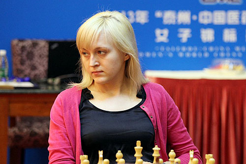 echecs-Ushenina, Ushenina on the verge of losing her title …