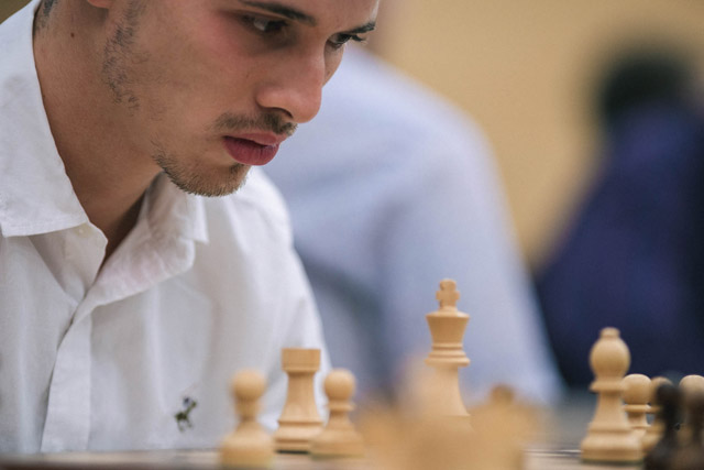 Chess Prodigy Firouzja Faces Martinez In Junior Speed Chess