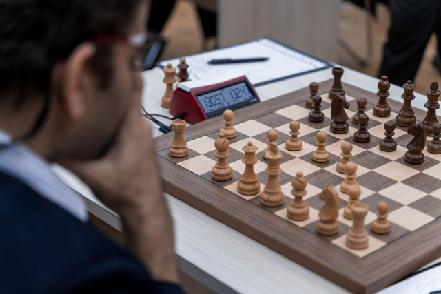 Vladimir Kramnik wins an exciting Armageddon game against Daniil Dubov