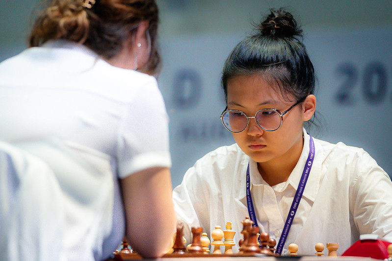 Carlsen Wins World Blitz Championship, Assaubayeva Defends Women's